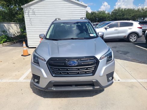 Used 2024 Subaru Forester Limited w/ Pop Package 2 AWD/4WD image 2