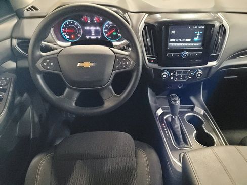 Used 2018 Chevrolet Traverse LS FWD image 22