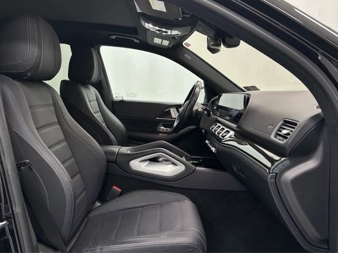 Used 2023 Mercedes-Benz GLS 580 4MATIC image 18