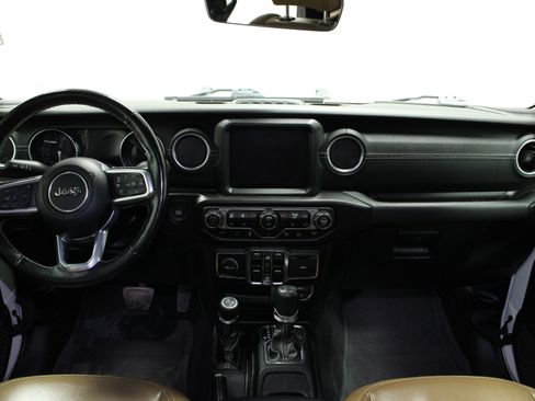 Used 2022 Jeep Wrangler Unlimited Sahara w/ Cold Weather Group image 20