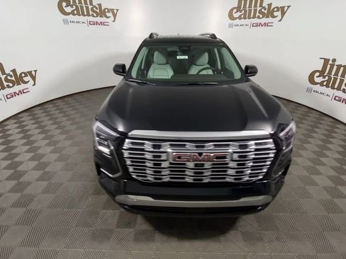 Used 2026 GMC Terrain Denali image 3