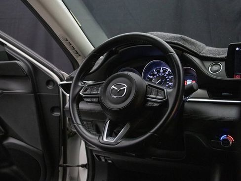 Used 2018 MAZDA MAZDA6 Touring image 14