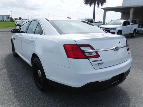 Used 2019 Ford Taurus Police Interceptor FWD image 2