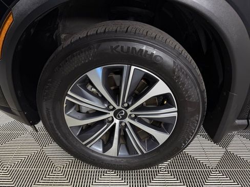 Used 2025 INFINITI QX60 Pure image 10