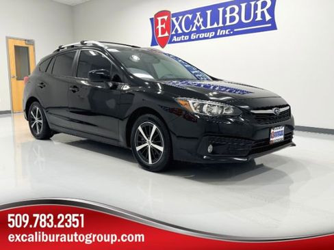 Used 2021 Subaru Impreza 2.0i Premium image 1