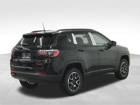 New 2026 Jeep Compass Trailhawk w/ Sun, Sound & Navigation Group image 8