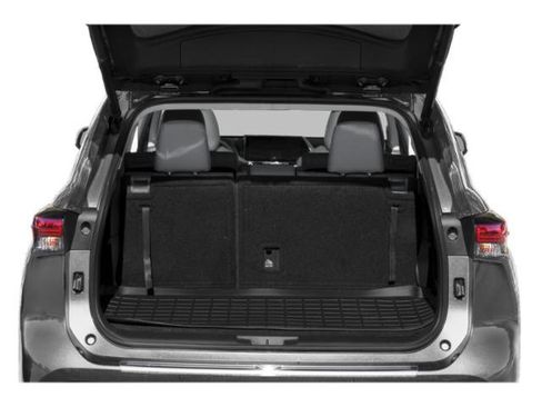 Certified 2021 Toyota Highlander Platinum image 11