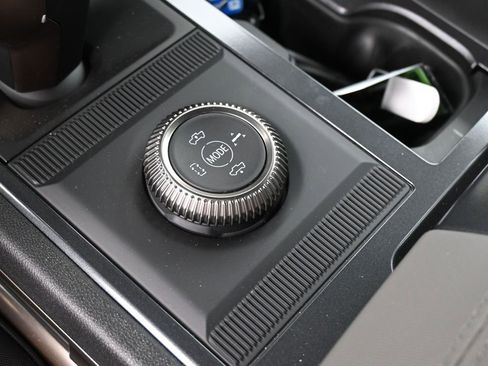 New 2025 GMC Hummer EV 2X image 25