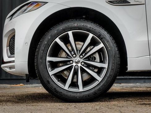 New 2026 Jaguar F-PACE R-Dynamic S AWD/4WD image 4