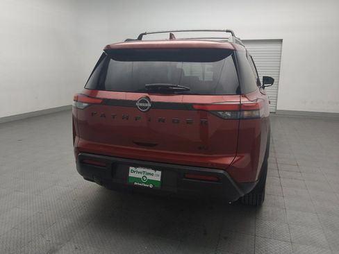 Used 2023 Nissan Pathfinder SV w/ Lighting Package (N92) FWD image 7