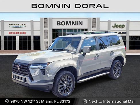 Used 2024 Lexus GX 550 image 1