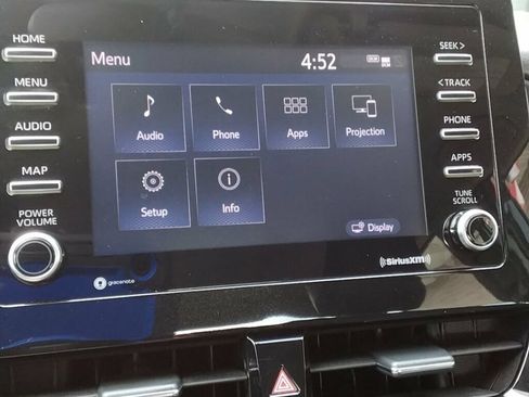 Used 2021 Toyota Camry SE FWD image 19