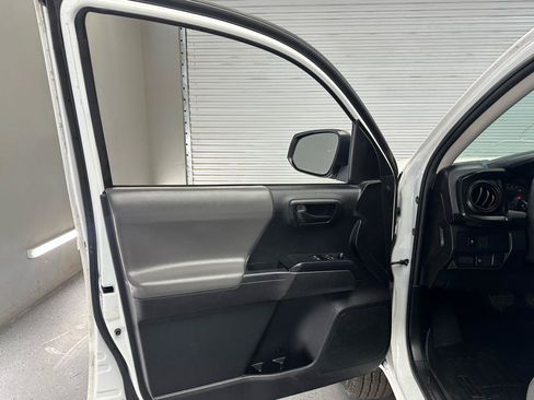Used 2021 Toyota Tacoma SR RWD image 6