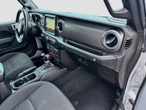 Used 2023 Jeep Wrangler Unlimited Rubicon 4xe w/ Steel Bumper Group AWD/4WD image 34