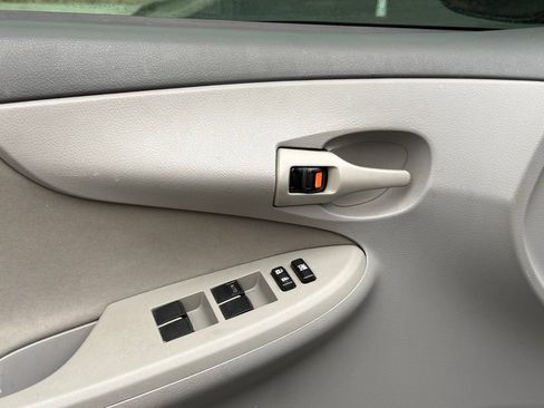 Used 2009 Toyota Corolla LE image 9