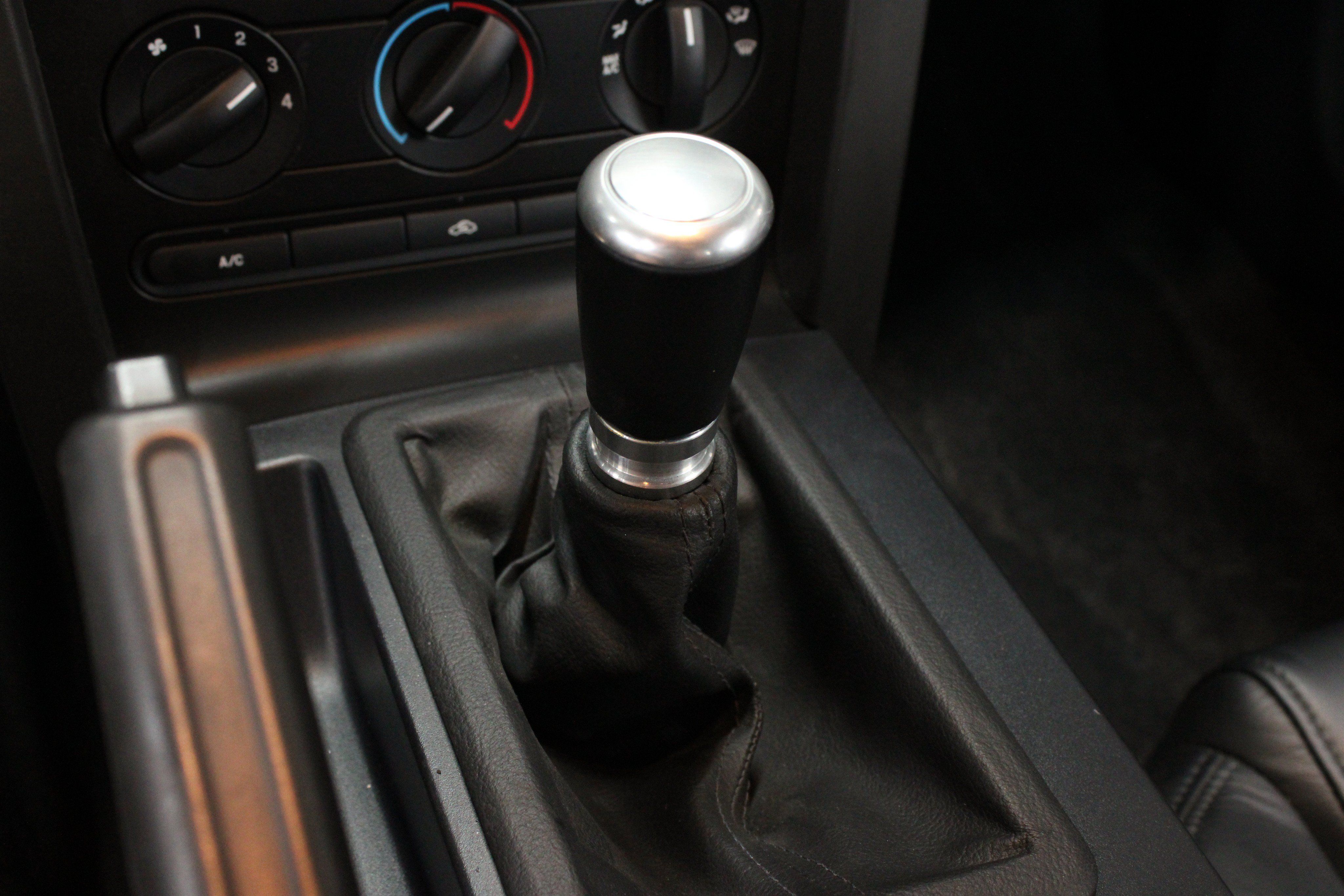 Used 2006 Ford Mustang GT RWD image 14
