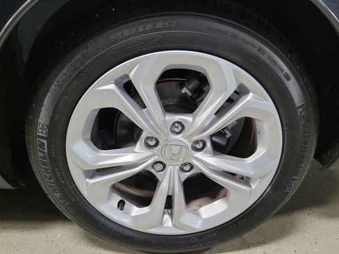 Certified 2025 Honda Accord LX image 7