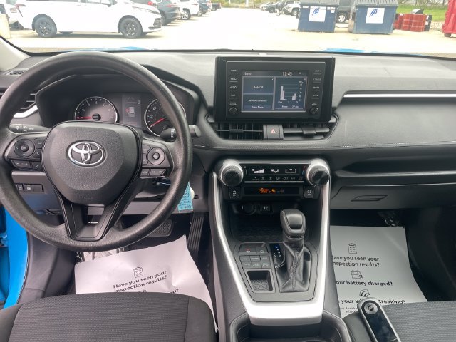 Used 2019 Toyota RAV4 LE AWD/4WD image 22