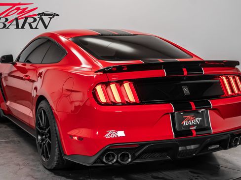 Used 2016 Ford Mustang Shelby GT350 w/ Track Package image 12