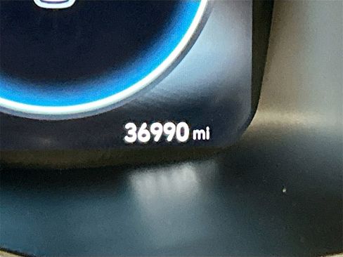 Used 2023 Hyundai Santa Fe SEL w/ Premium Package image 10