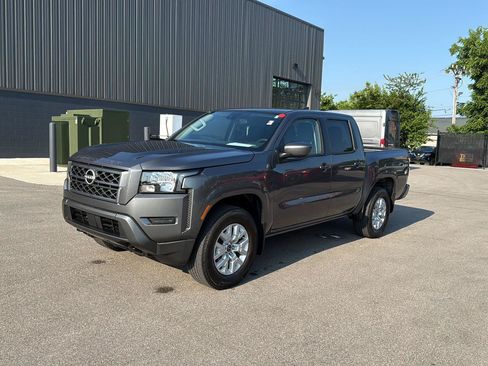 Used 2023 Nissan Frontier SV w/ Tow Package AWD/4WD image 7