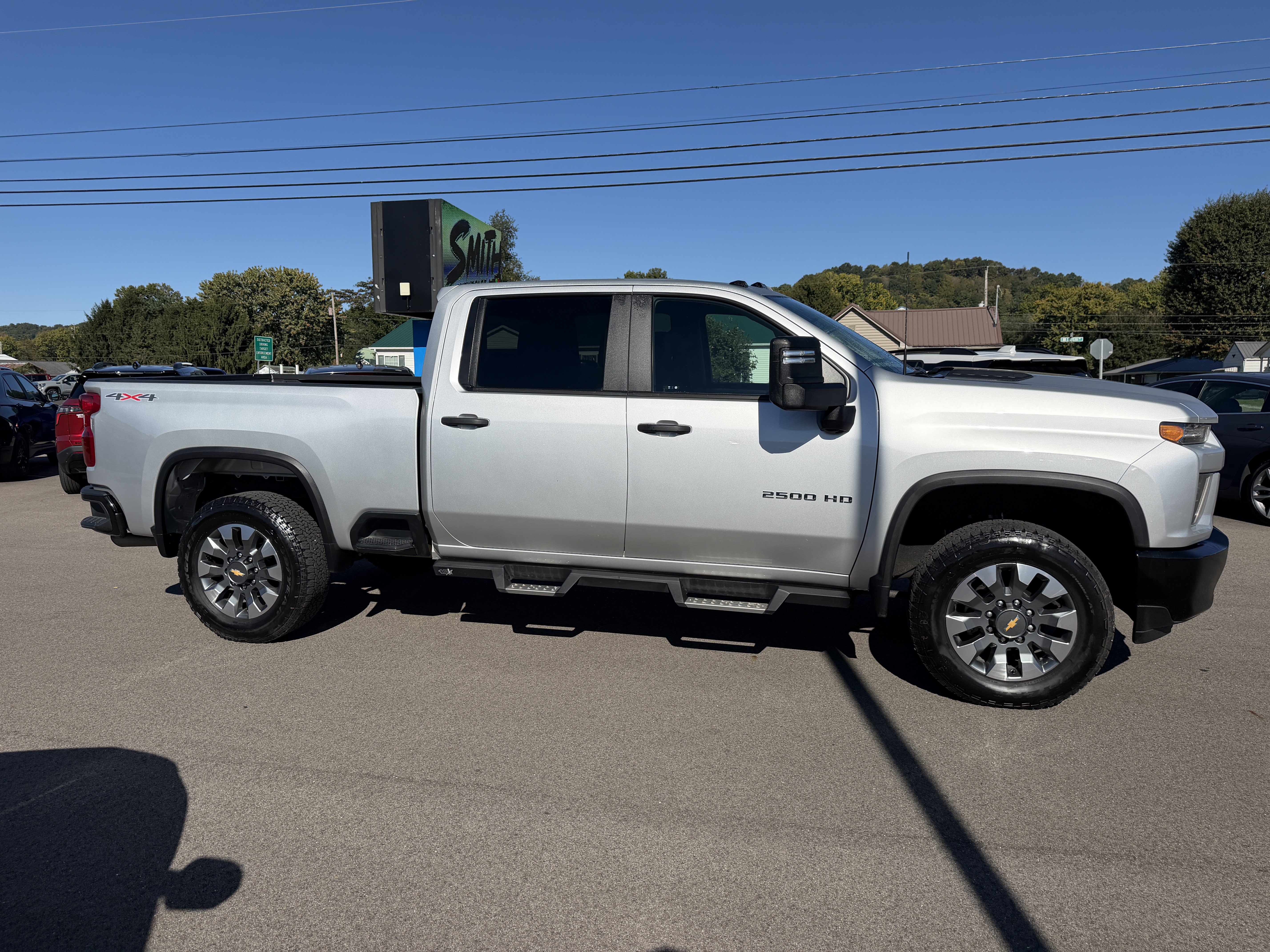 Used 2022 Chevrolet Silverado 2500 Custom w/ Gooseneck/5TH Wheel Package AWD/4WD image 6