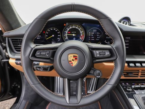 Used 2022 Porsche 911 GT3 RWD image 4