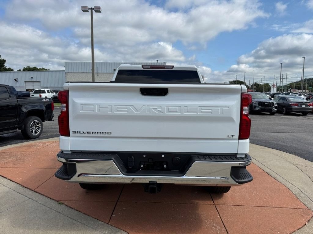 Used 2024 Chevrolet Silverado 1500 LT AWD/4WD image 6