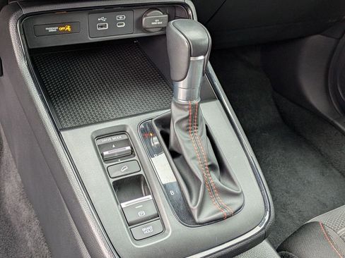 Certified 2025 Honda CR-V Sport image 12