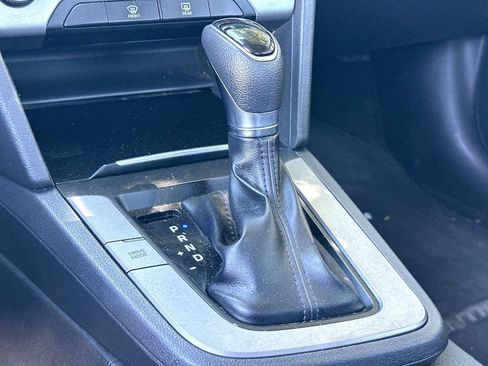Used 2018 Hyundai Elantra SEL image 21