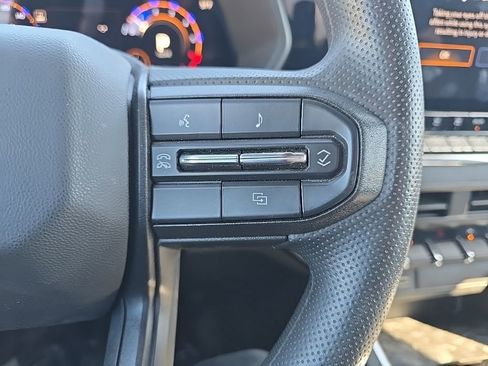 Used 2024 Chevrolet Colorado Trail Boss w/ Advanced Trailering Package AWD/4WD image 16