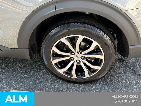 Used 2025 Ford Explorer ST-Line AWD/4WD image 23