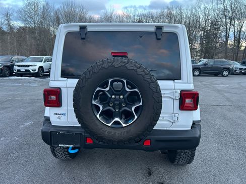 Used 2023 Jeep Wrangler Unlimited Rubicon 4xe w/ Dual Top Group image 9