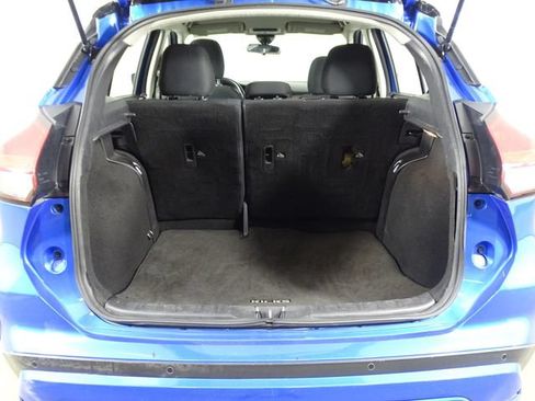 Used 2023 Nissan Kicks SV FWD image 12
