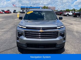 Certified 2025 Chevrolet Traverse LT w/ Driver Confidence Package AWD/4WD video 2