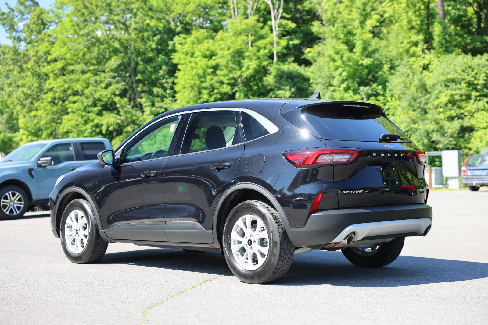 Certified 2023 Ford Escape Active AWD/4WD image 3