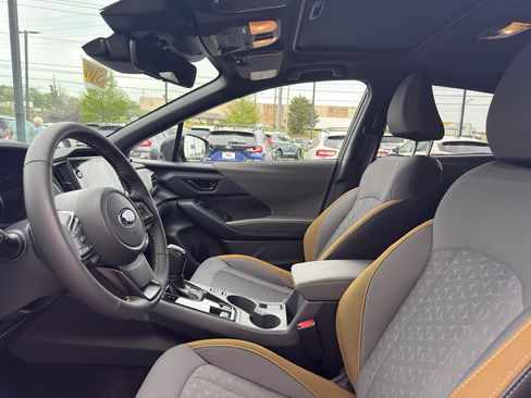 Used 2025 Subaru Crosstrek 2.5i Sport AWD/4WD image 9