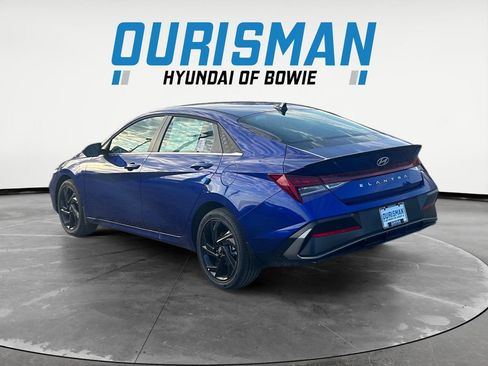 New 2026 Hyundai Elantra SEL Sport FWD image 4