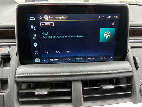 Used 2023 Chevrolet Suburban Premier w/ Advanced Technology Package image 16