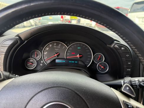 Used 2010 Chevrolet Corvette Coupe w/ Preferred Equipment Group RWD image 15