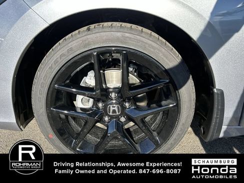 Used 2024 Honda Civic Sport image 3