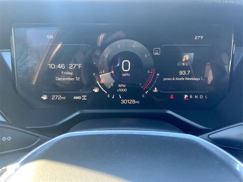 Used 2024 GMC Acadia Elevation image 12