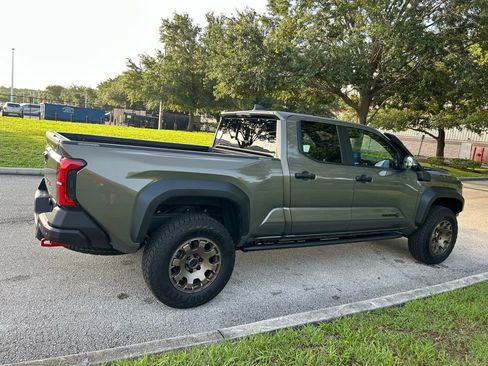 Certified 2025 Toyota Tacoma 4x4 Double Cab Hybrid image 6
