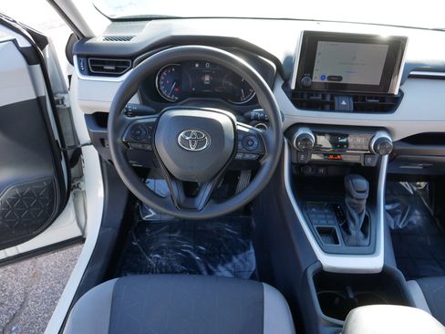 Used 2023 Toyota RAV4 XLE image 20