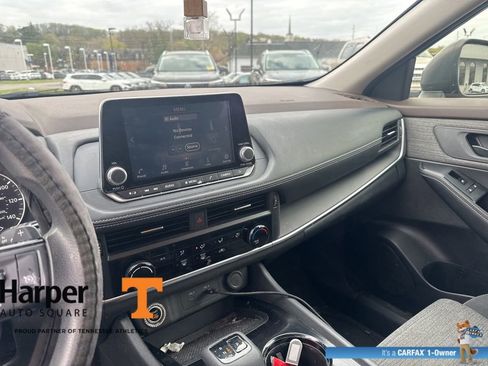 Used 2021 Nissan Rogue S image 15