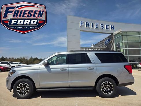 Used 2024 Ford Expedition Max XLT AWD/4WD image 4