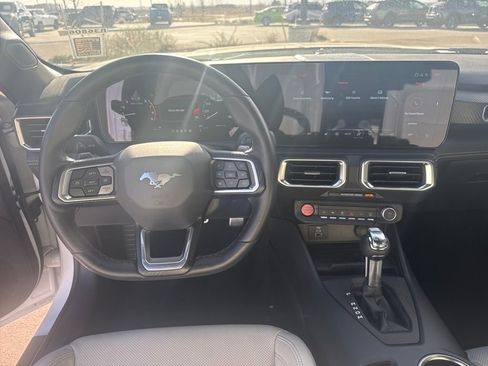 Used 2024 Ford Mustang GT Premium image 10