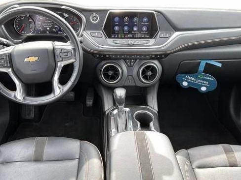 Certified 2022 Chevrolet Blazer Premier w/ Enhanced Convenience Package AWD/4WD image 30