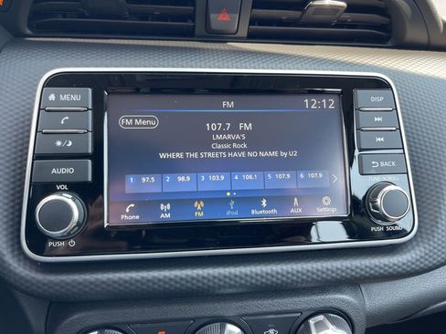 Certified 2025 Nissan Kicks Play S image 10