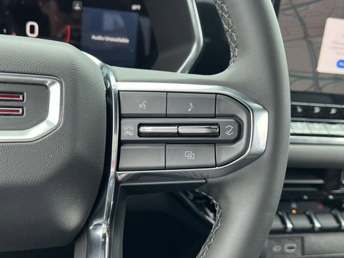 New 2025 GMC Canyon Elevation w/ Convenience Package image 24